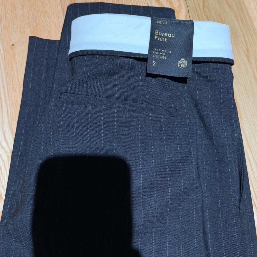 Aritzia Black and White Women's Pants - Picture 3 of 4